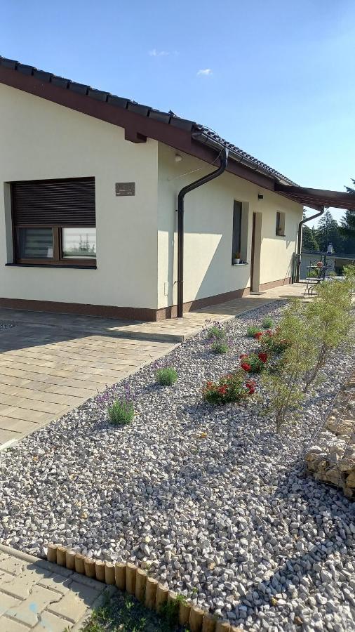 Spa Apartman Kovacova Bagian luar foto
